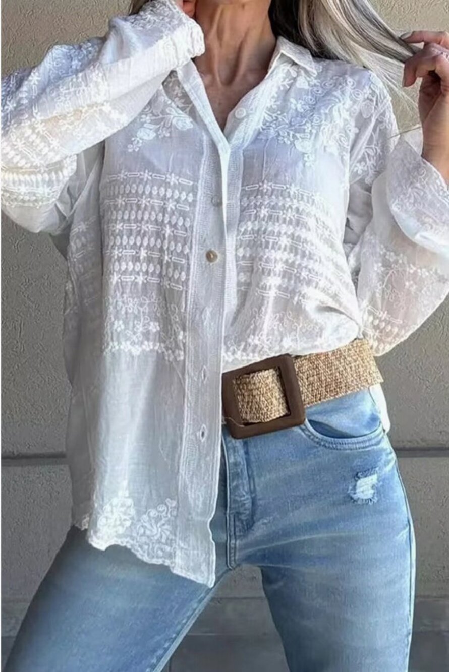 SOLI ECHO - White Embroidered Blouse